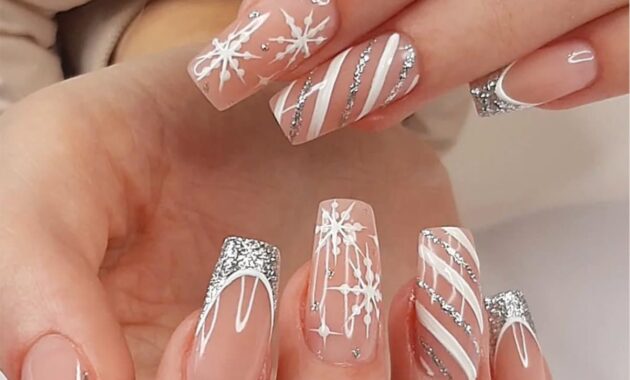 Suggest Some Popular Nail Designs for You This Christmas 2024